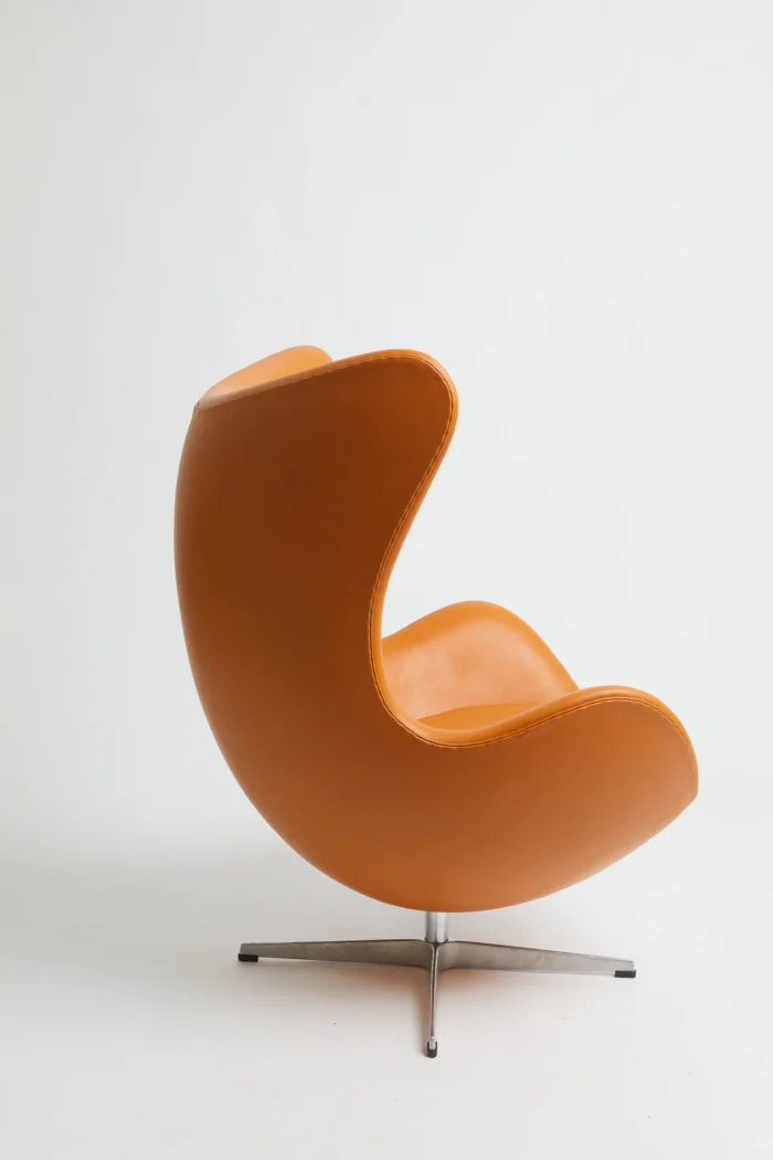 Ægget Classic – Arne Jacobsen Lænestole