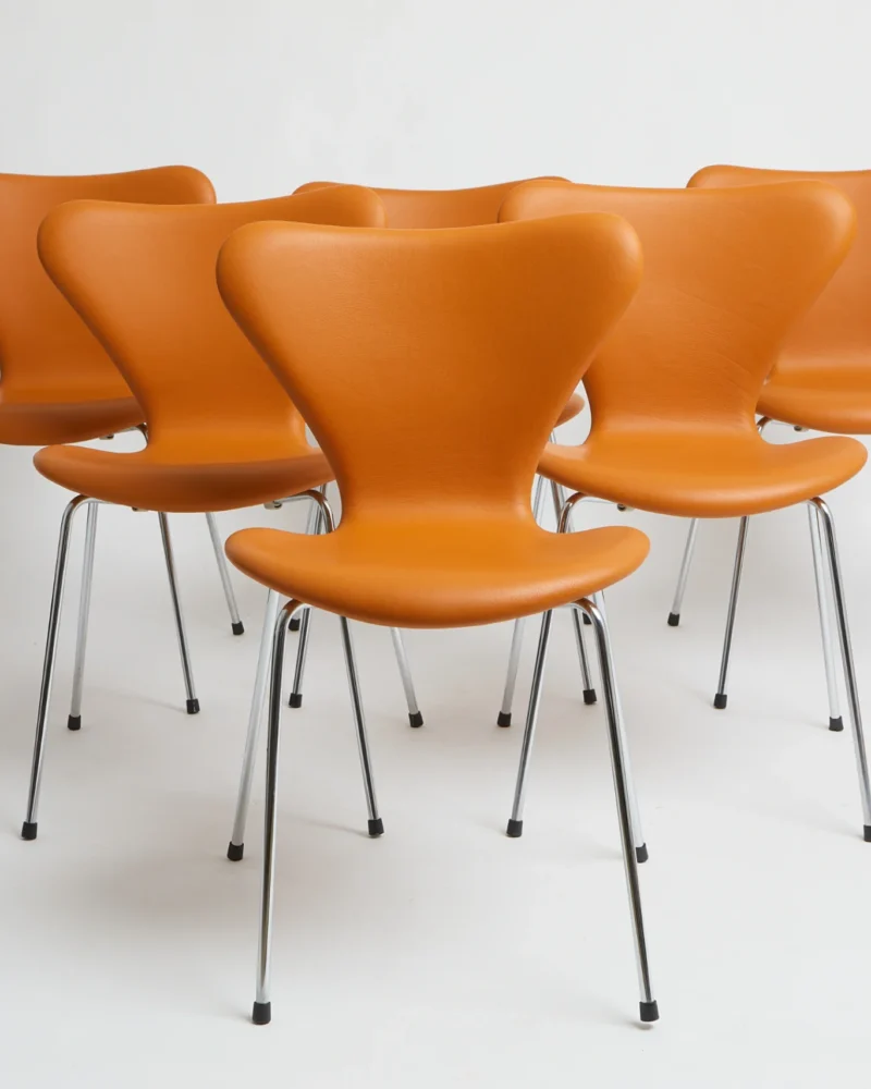 3107 cognac classic – Arne Jacobsen (6)