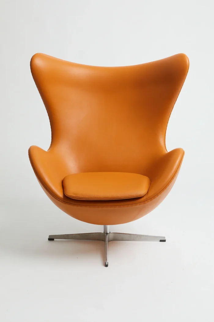 Ægget Classic – Arne Jacobsen Lænestole