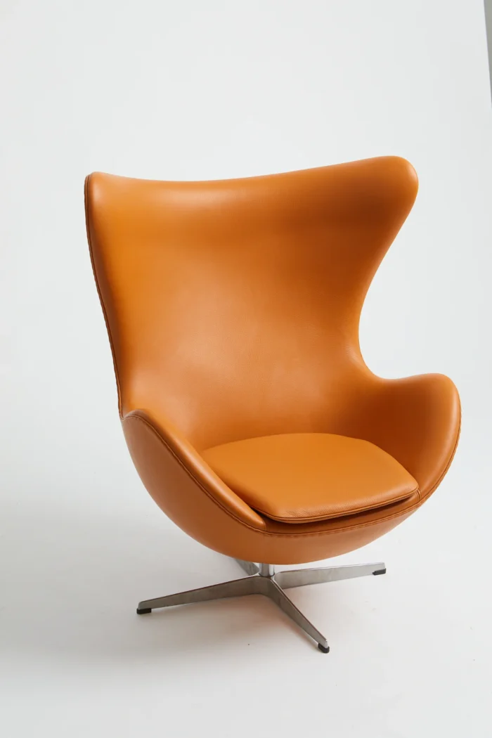 Ægget Classic – Arne Jacobsen Lænestole