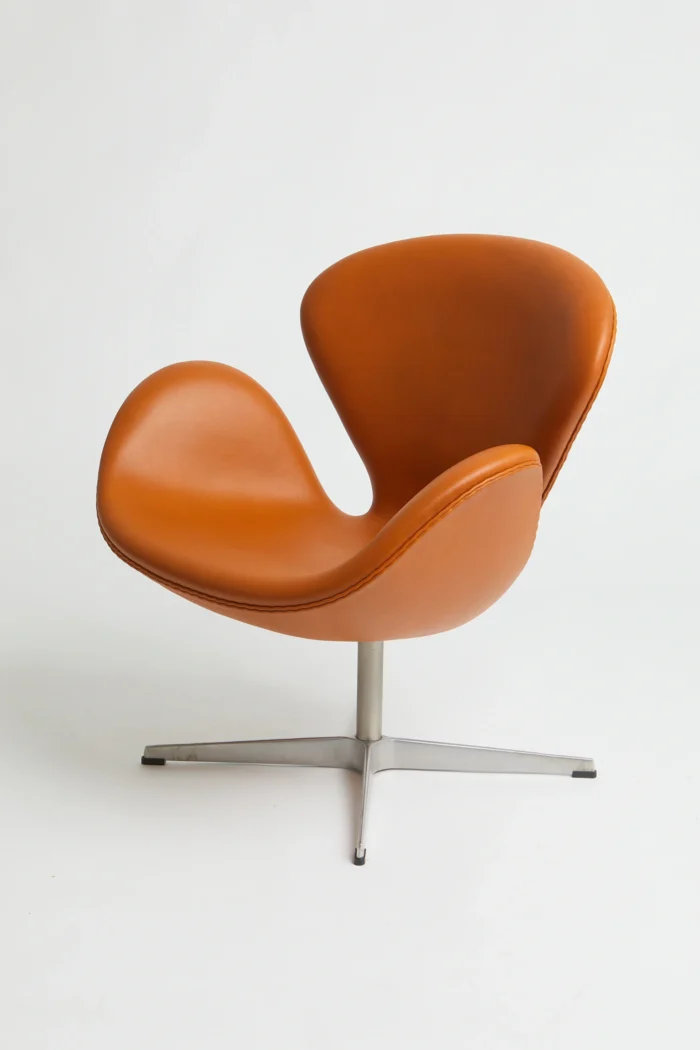 Svanen Elegance – Arne Jacobsen Lænestole