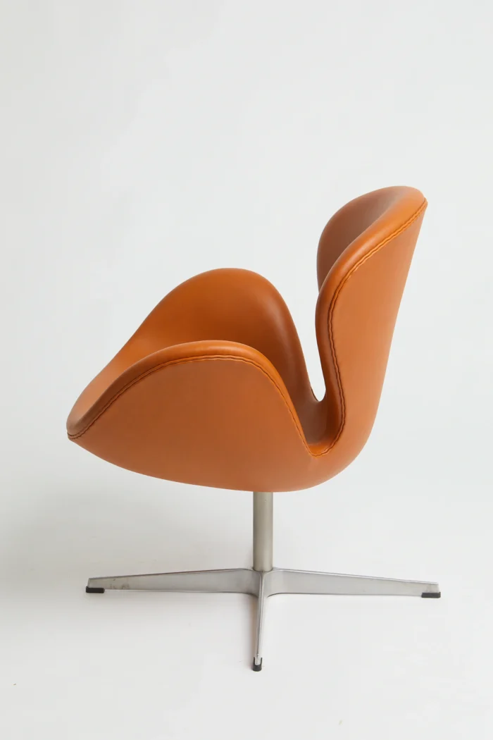 Svanen Elegance – Arne Jacobsen Lænestole