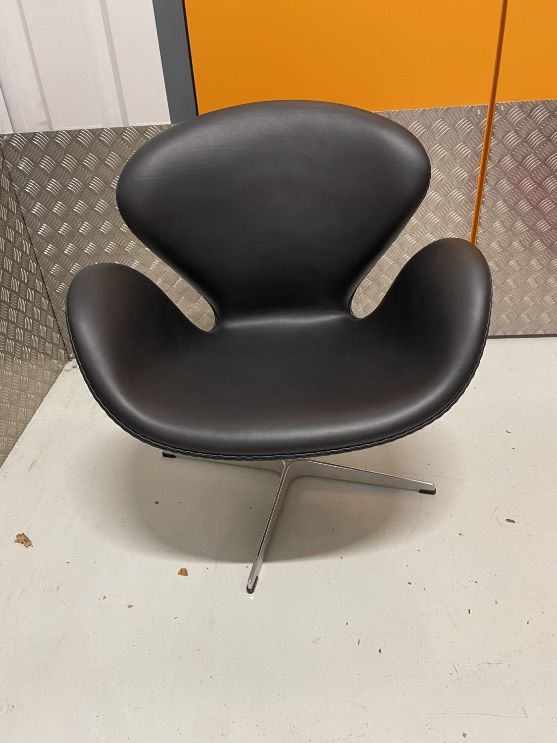 Ægget Elegance – Arne Jacobsen Lænestole